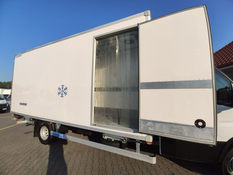 Iveco Daily 70C17 Mroźnia Ściana Grodziowa Multitemperatura Podwójny Parownik Agregat Supra 750 Boczne Drzwi+Tył Winda DHOLLANDIA