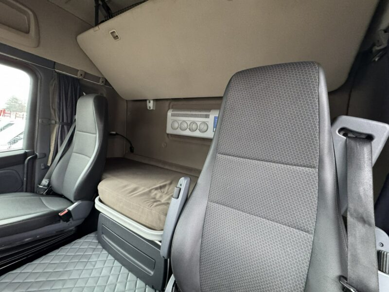 Scania R410 E6 4x2 Retarder Klima Postojowa Low deck / Mega Lowdeck Przód i Tył na Poduszkach