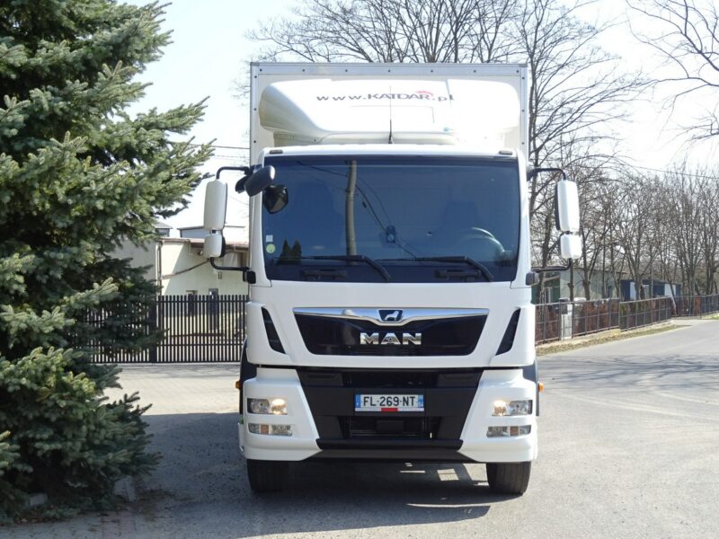 MAN TGM 18.250 Euro 6 kontener 21p. ład. 10300kg! Winda Sprowadzony MAN TGM 18.250 Euro6 ład. 10300kg, kontener 21 palet winda Sprowadzony