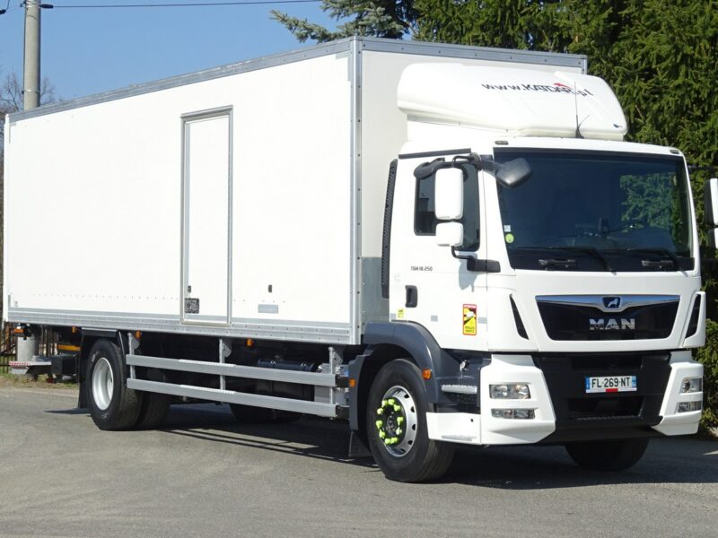 MAN TGM 18.250 Euro 6 kontener 21p. ład. 10300kg! Winda Sprowadzony MAN TGM 18.250 Euro6 ład. 10300kg, kontener 21 palet winda Sprowadzony