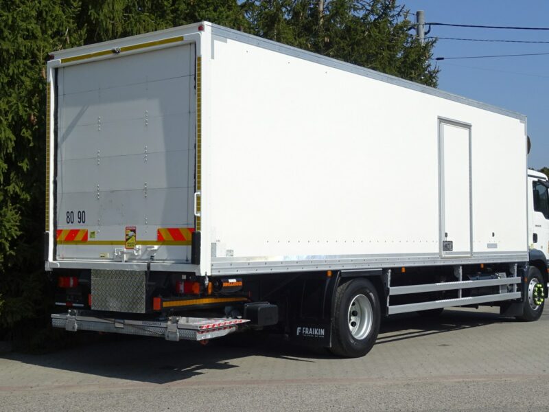 MAN TGM 18.250 Euro 6 kontener 21p. ład. 10300kg! Winda Sprowadzony MAN TGM 18.250 Euro6 ład. 10300kg, kontener 21 palet winda Sprowadzony