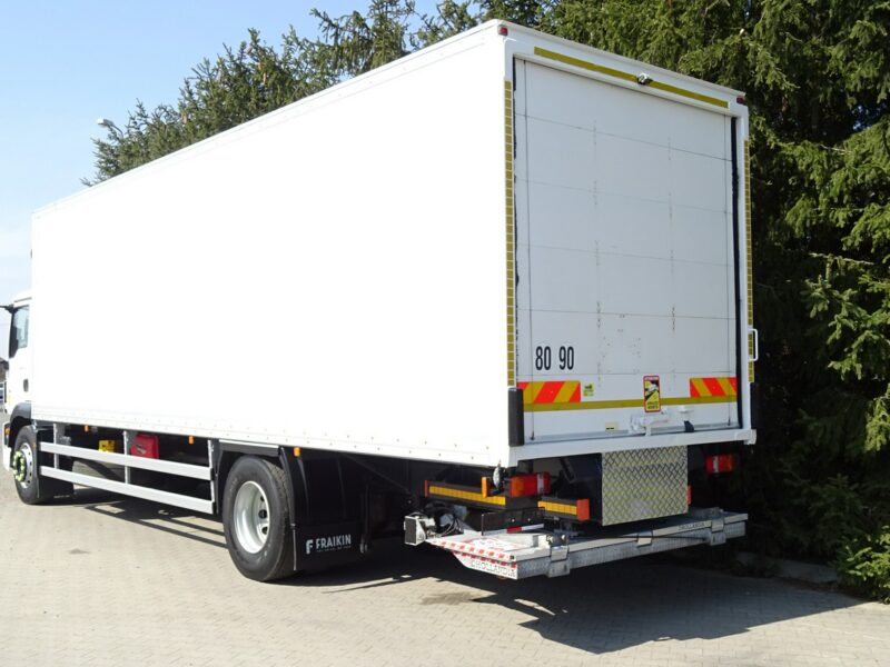 MAN TGM 18.250 Euro 6 kontener 21p. ład. 10300kg! Winda Sprowadzony MAN TGM 18.250 Euro6 ład. 10300kg, kontener 21 palet winda Sprowadzony