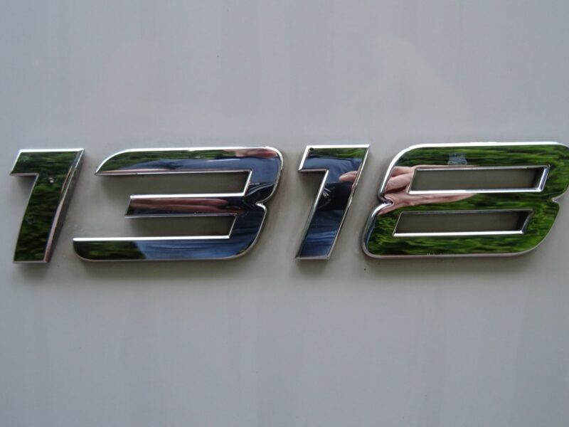 Mercedes Atego 1318 Euro 6 kontener 18p winda tylko 389km Mercedes Atego 1318 Euro 6 tylko 389tys.km Udokumentowane kontener