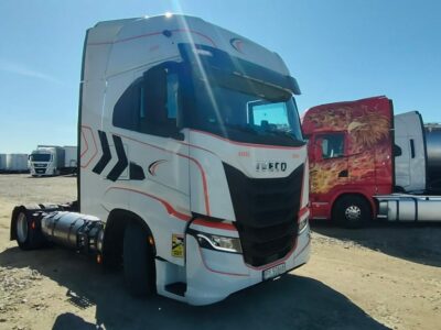 Iveco as 440 s49
