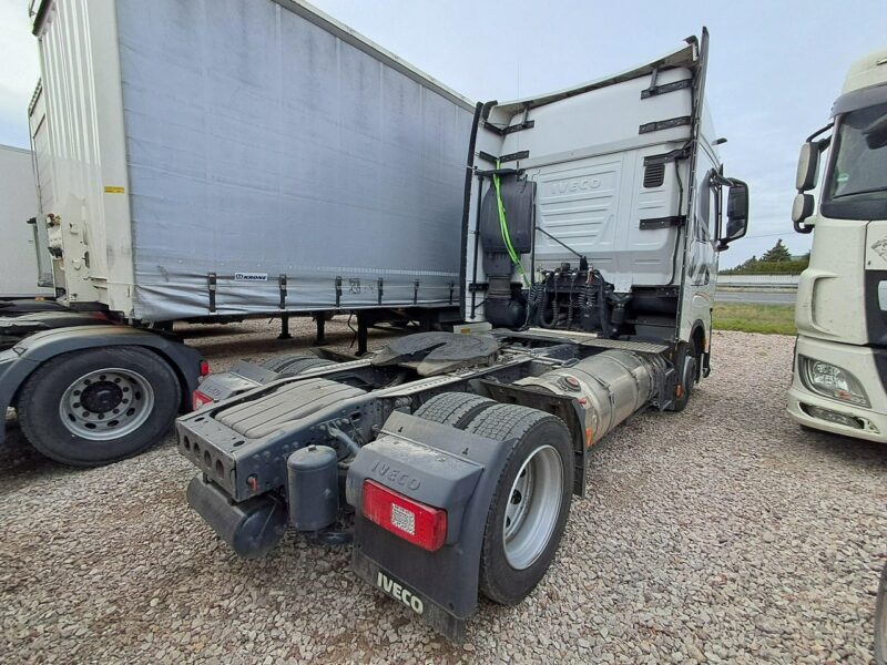 Iveco as 440 s49