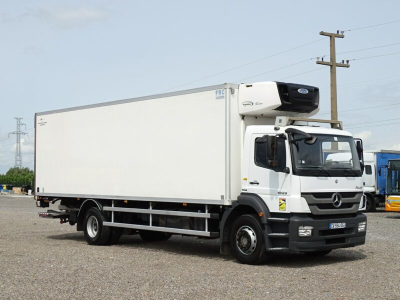Mercedes AXOR 1829 Chłodnia Lamberet Sprowadzony Euro 5 Przebieg Udokumentowany , Klima , Blokada Mostu , Winda , Poduszki