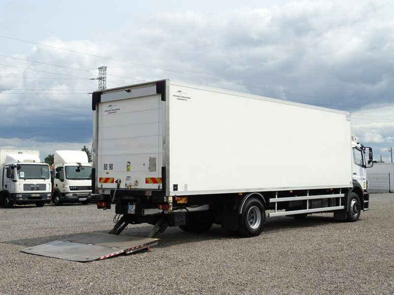 Mercedes AXOR 1829 Chłodnia Lamberet Sprowadzony Euro 5 Przebieg Udokumentowany , Klima , Blokada Mostu , Winda , Poduszki