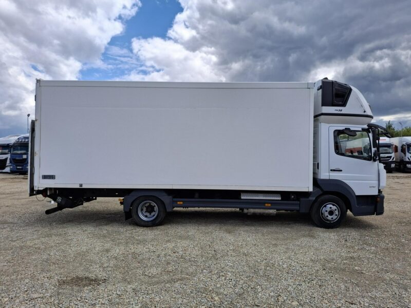 Mercedes atego