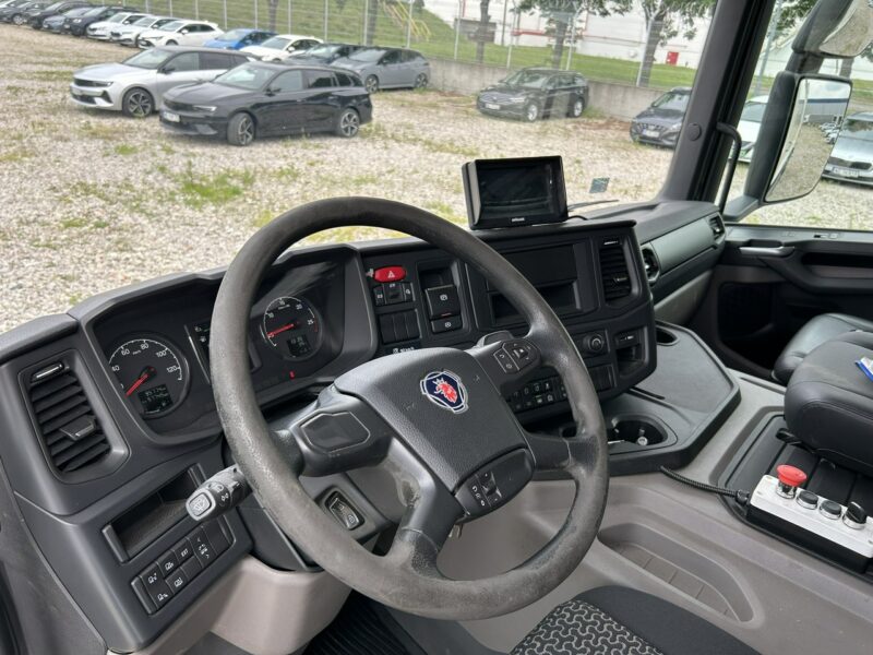 Scania p 320