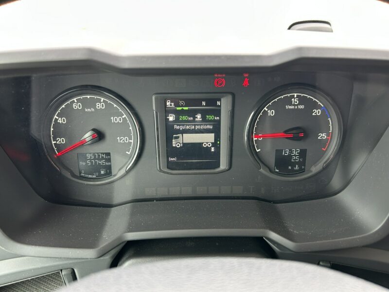 Scania p 320