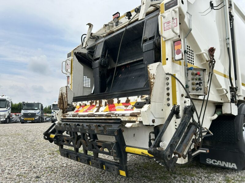 Scania p 320