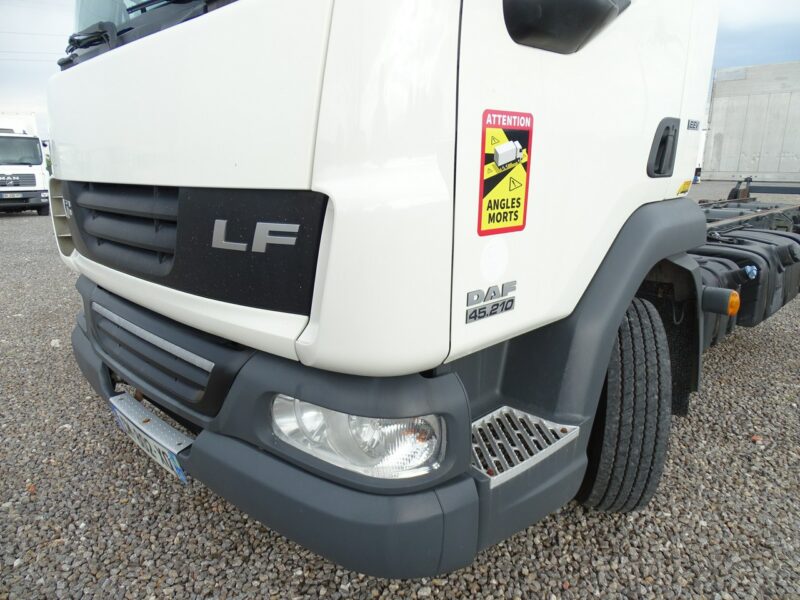 DAF LF 45.210 Laweta Pomoc Drogowa Specjalny Przebieg Udokumentowany, Hydrauliczna klapa najazdowa, EURO 5,Poduszki