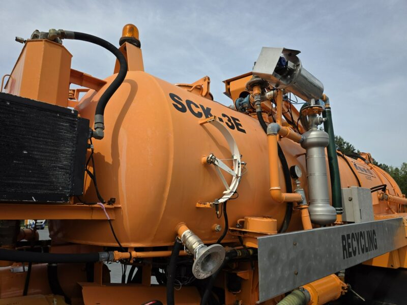 Jelcz WUKO SCK-3E RECYCLING do zbierania odpadów płynnych separatorów WUKO SCK-3E RECYCLING do zbierania odpadów płynnych separatorów