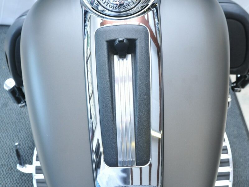 Harley-Davidson Electra Ultra Harley-Davidson FLHTKL Electra Ultra Limited, salon PL, Motonita