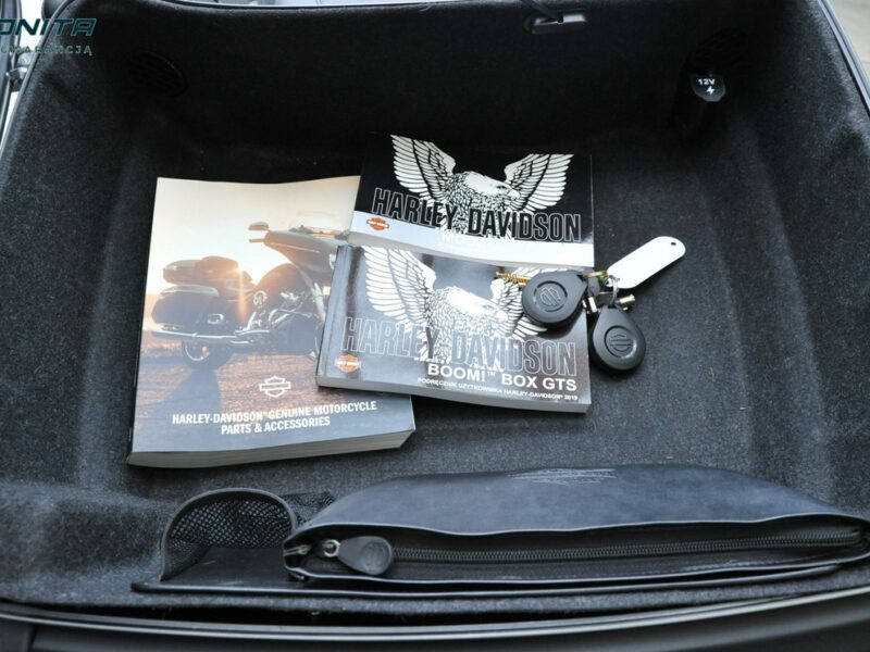 Harley-Davidson Electra Ultra Harley-Davidson FLHTKL Electra Ultra Limited, salon PL, Motonita