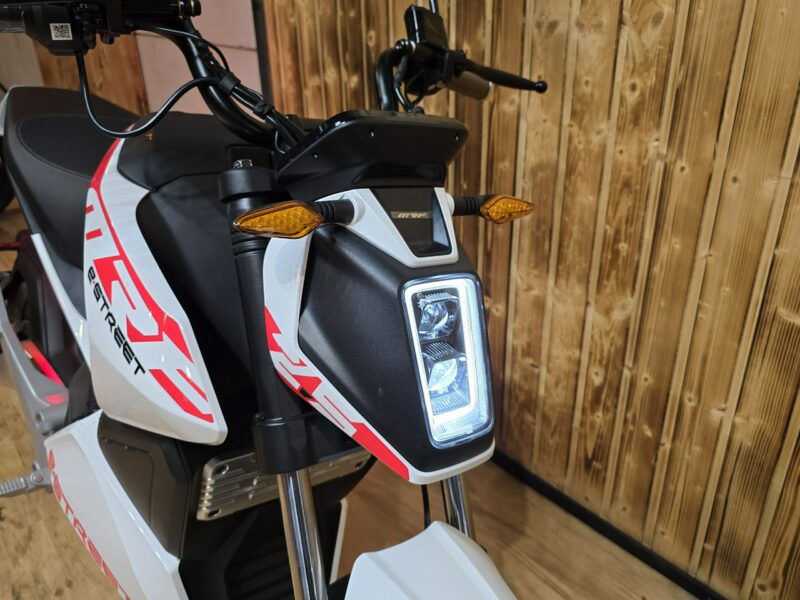 KAYO Inny Motorower elektryczny MRF e-street Na prawo jazdy AM,2.5KW raty,raty