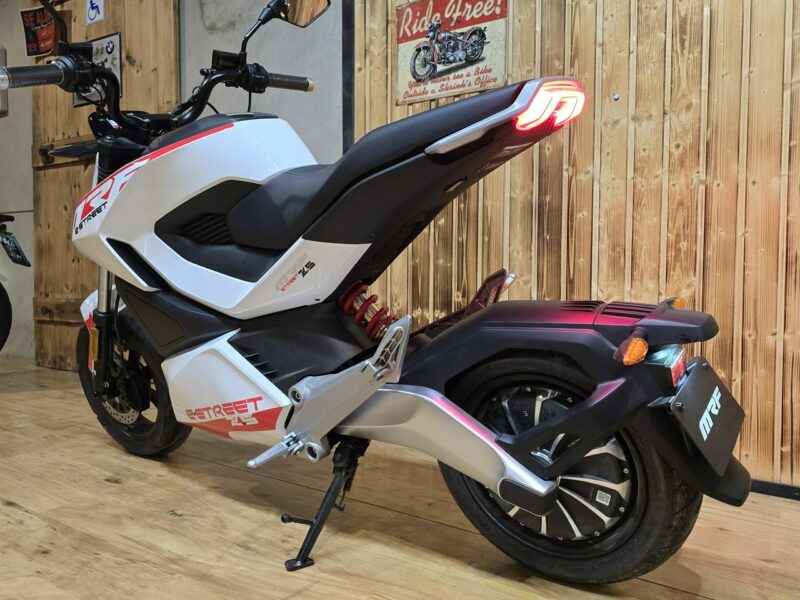KAYO Inny Motorower elektryczny MRF e-street Na prawo jazdy AM,2.5KW raty,raty