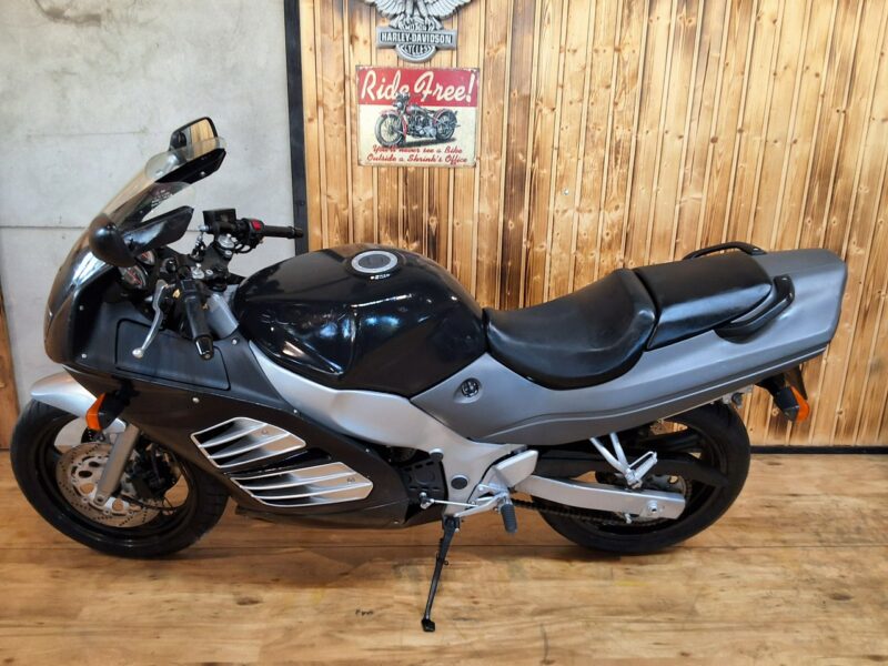 Suzuki RF Technicznie bardzo dobry .Motocykl warty uwagi.raty -kup online
