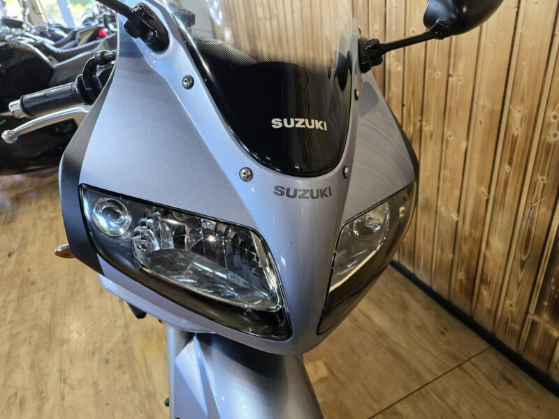 Suzuki SV Przepiękny CZYSTY I ZADBANY suzuki sv