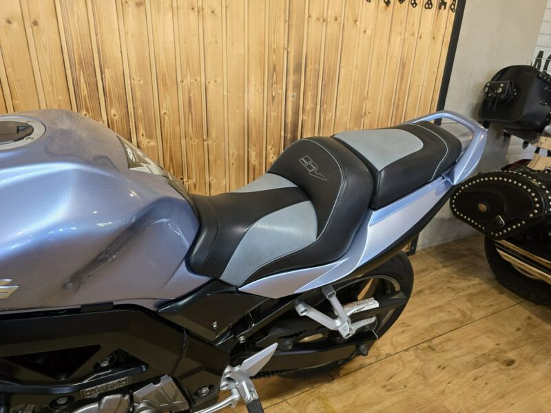 Suzuki SV Przepiękny CZYSTY I ZADBANY suzuki sv