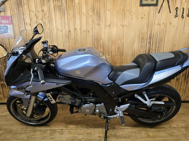 Suzuki SV Przepiękny CZYSTY I ZADBANY suzuki sv