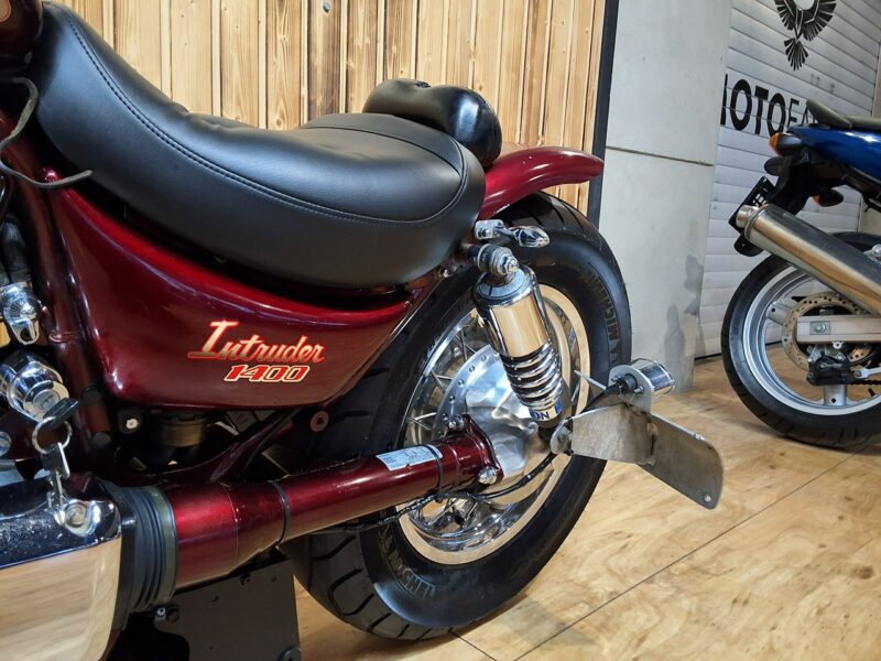 Suzuki Intruder Piekny motocykl z dużym silnikiem BARDZO ZADBANY 1400 bobber