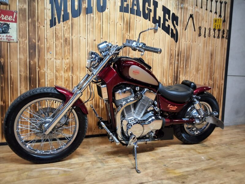Suzuki Intruder Piekny motocykl z dużym silnikiem BARDZO ZADBANY 1400 bobber