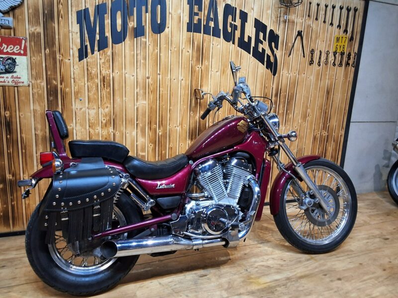 Suzuki Intruder Piekny motocykl idealny na pierwszy , po regulacjach, stan bdb