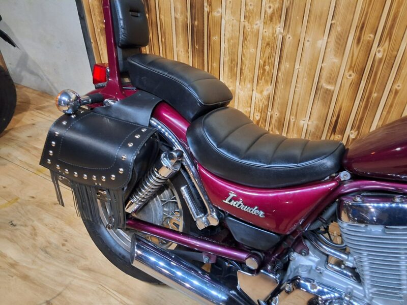 Suzuki Intruder Piekny motocykl idealny na pierwszy , po regulacjach, stan bdb