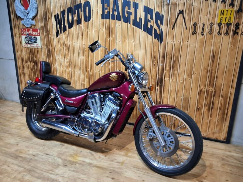 Suzuki Intruder Piekny motocykl idealny na pierwszy , po regulacjach, stan bdb