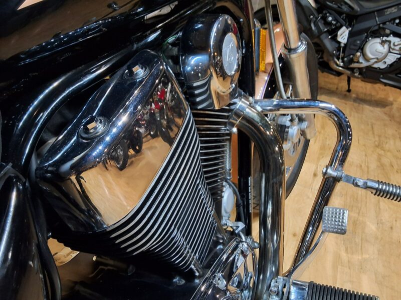 Suzuki Intruder Limitowana wersja z dużym silnikiem BARDZO ZADBANY 1400 jak nowy