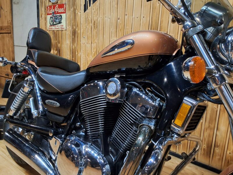Suzuki Intruder Limitowana wersja z dużym silnikiem BARDZO ZADBANY 1400 jak nowy