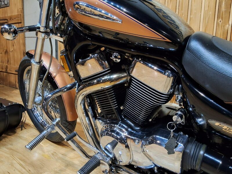 Suzuki Intruder Limitowana wersja z dużym silnikiem BARDZO ZADBANY 1400 jak nowy