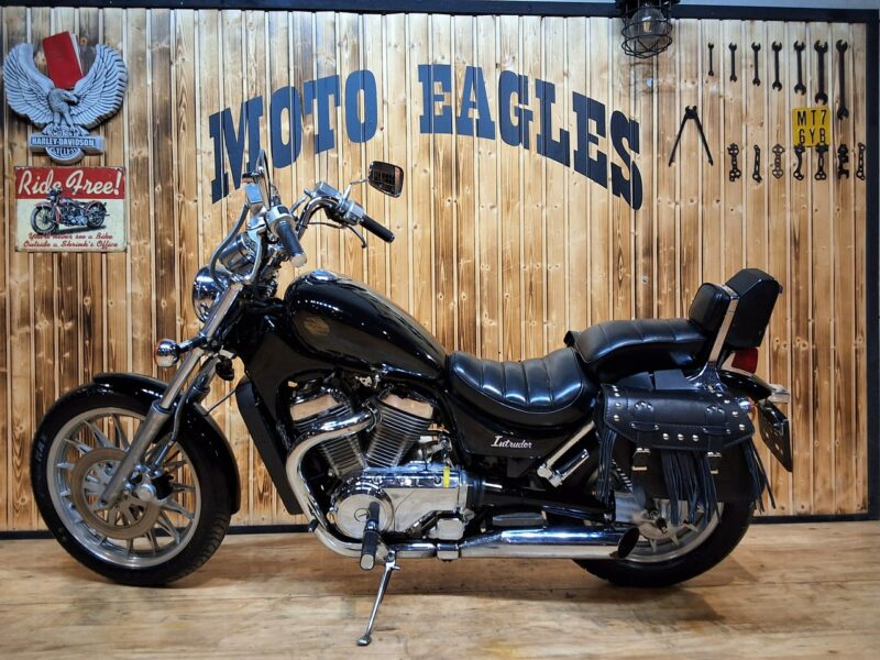 Suzuki Intruder Piekny motocykl idealny na pierwszy , po regulacjach, stan bdb