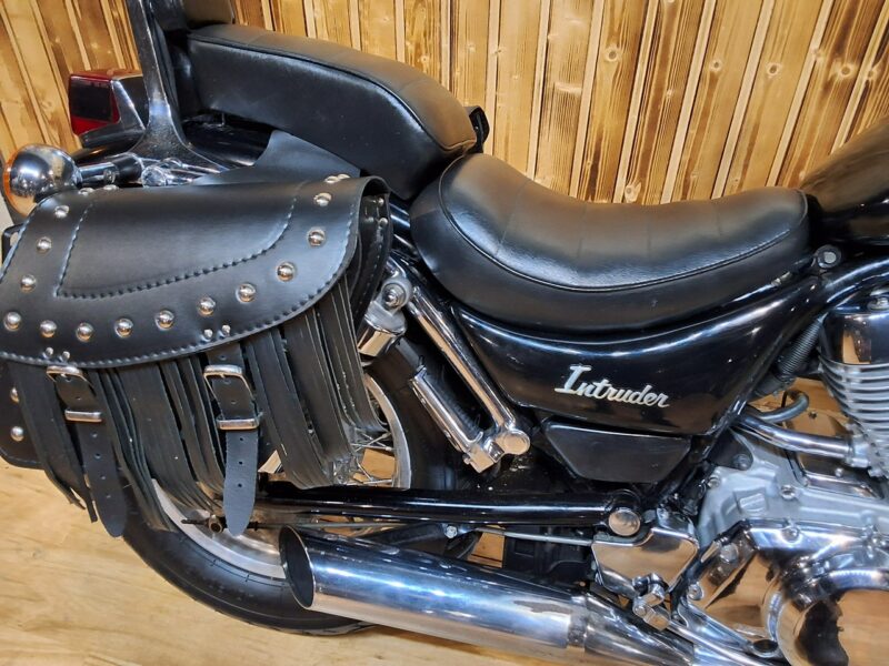 Suzuki Intruder Piekny motocykl po regulacjach, stan bdb 750 zadbany
