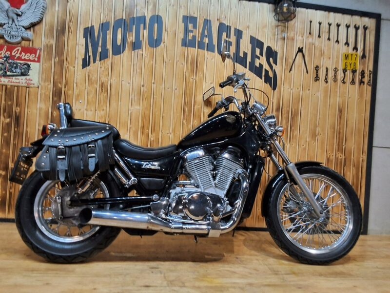 Suzuki Intruder Piekny motocykl po regulacjach, stan bdb 750 zadbany