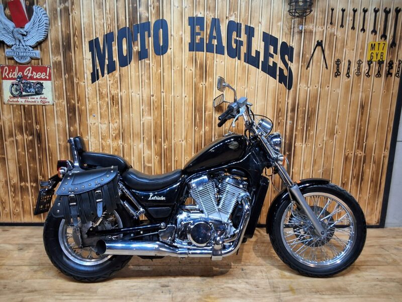 Suzuki Intruder Piekny motocykl po regulacjach, stan bdb 750 zadbany