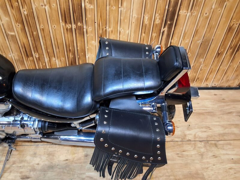 Suzuki Intruder Piekny motocykl po regulacjach, stan bdb 750 zadbany