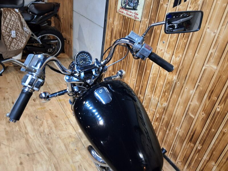 Suzuki Intruder Piekny motocykl po regulacjach, stan bdb 750 zadbany
