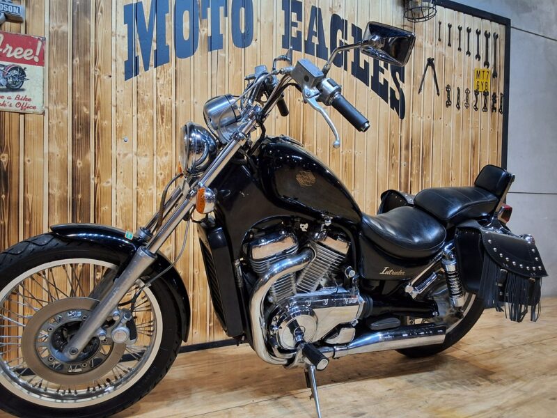 Suzuki Intruder Piekny motocykl po regulacjach, stan bdb 750 zadbany