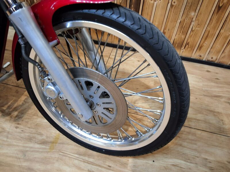Suzuki Intruder Piekny motocykl po regulacjach, stan bdb 800 zadbany