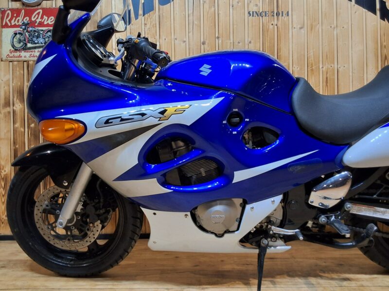 Suzuki GSX-F / Katana oryginał bardzo fajny w dobrej cenie GWARANCJA rok 2005