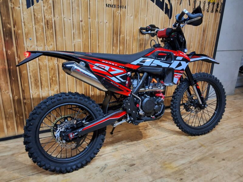 ASIX Inny XT 97 ASIX XT-97 CROSS kros o pojemności 300 z 26 konnym silnikiem HIT