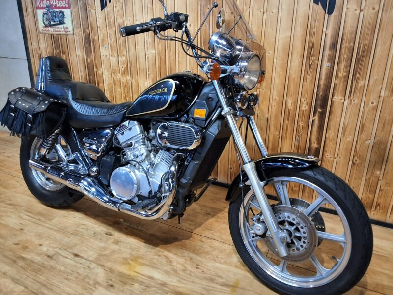 Kawasaki Vulcan ## Piękny Motocykl KAWASAKI VN750 VULCAN , zadbany ** BARDZO ZADBANY