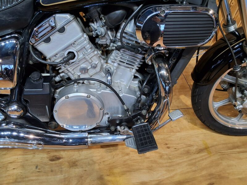 Kawasaki Vulcan ## Piękny Motocykl KAWASAKI VN750 VULCAN , zadbany ** BARDZO ZADBANY