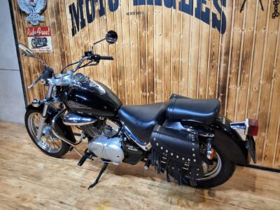 Suzuki Intruder Piekny motocykl idealny na pierwszy , po regulacjach, stan bdb