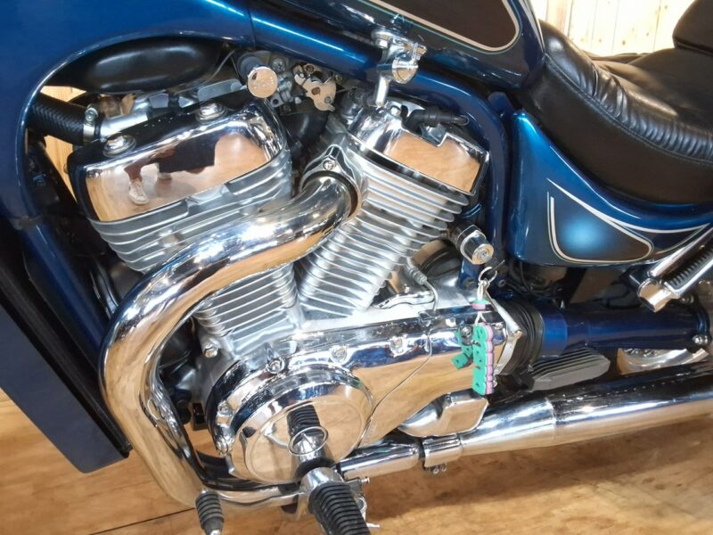 Suzuki Intruder Piekny motocykl po regulacjach, stan bdb 800 zadbany