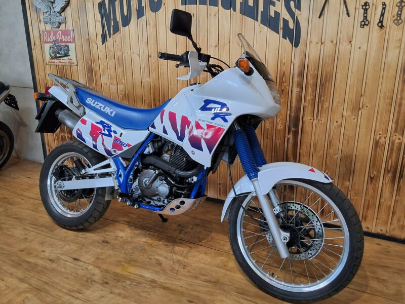 Suzuki DL Stan Kolekcionerski DR 650 RS tylko 17tyś km JAK NOWY