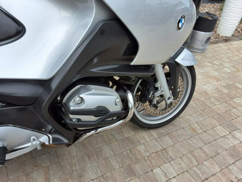 BMW R 1200 RT ## piękny motocykl BMW R 1200 RT ## WYGLĄDA Pięknie