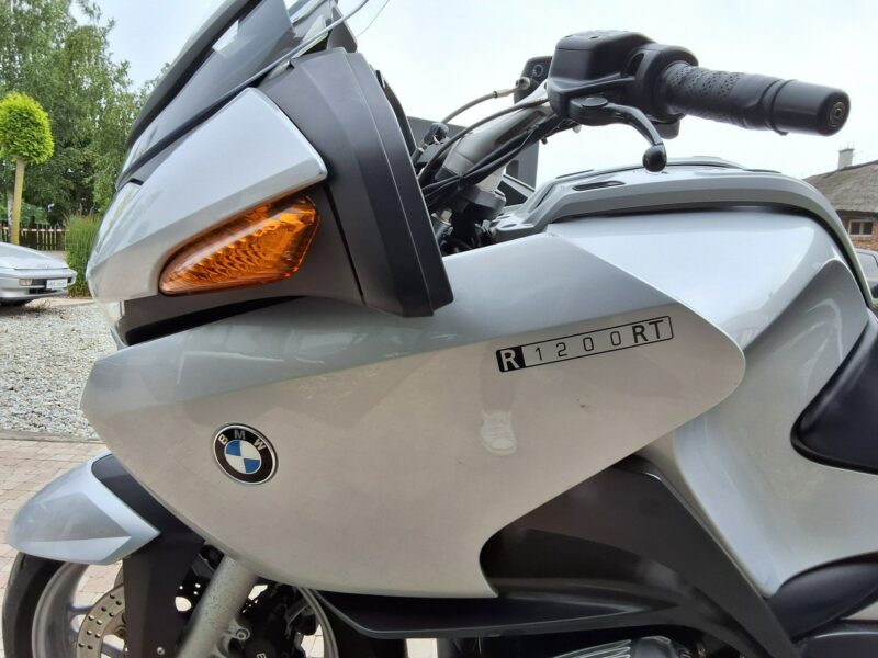 BMW R 1200 RT ## piękny motocykl BMW R 1200 RT ## WYGLĄDA Pięknie